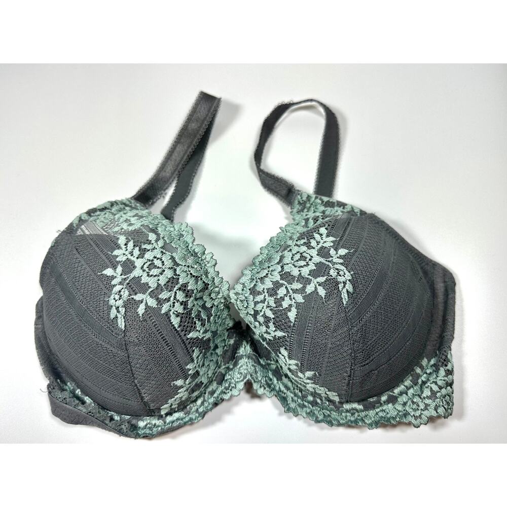 Wacoal Women's Embrace Lace Plunge Contour Bra, Satellite GREY/Hushed Green, 34D
